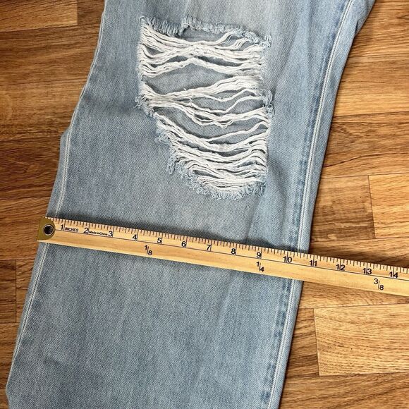 Fashion Nova Womens Straight Jeans Size 14 Plus Distressed High Rise Denim - Picture 11 of 11